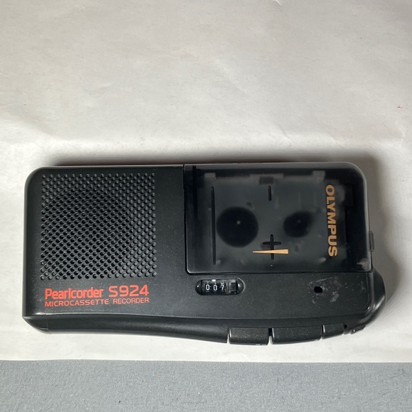 Olympus Pearlcorder 5924 Microcassette Recorder - Picture 3 of 11